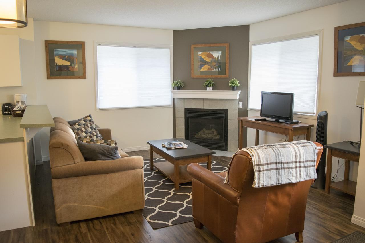 Banff Boundary Lodge Κάνμορ Εξωτερικό φωτογραφία
