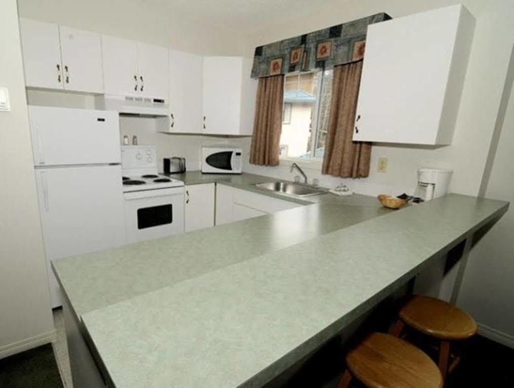 Banff Boundary Lodge Κάνμορ Εξωτερικό φωτογραφία